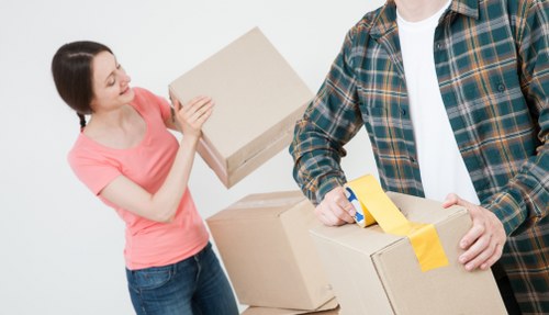 Careful loading for a local flat removal near Blackwall