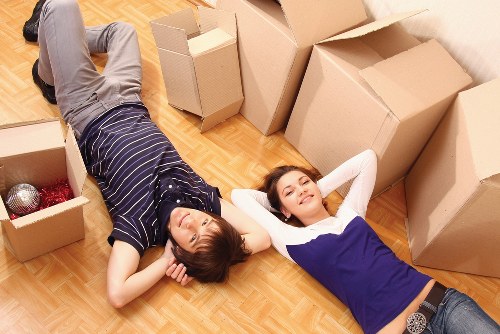 Local removals van serving residential flats in Blackwall